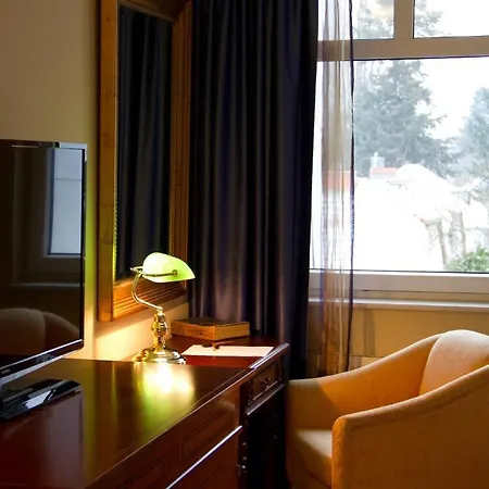 Ambassador Szálloda 3*