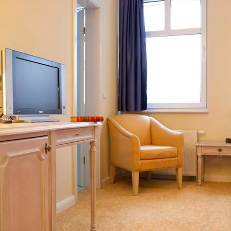 Ambassador Потсдам